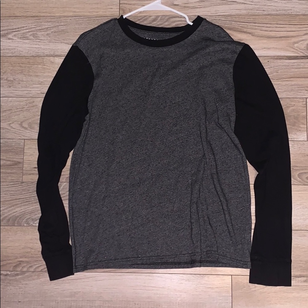 Super comfortable Aeropostale shirt!